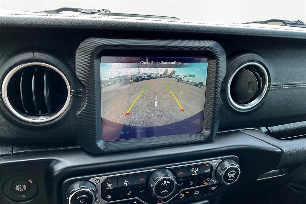 Used 2022 Jeep Wrangler Unlimited Sahara w/ Cold Weather Group image 21