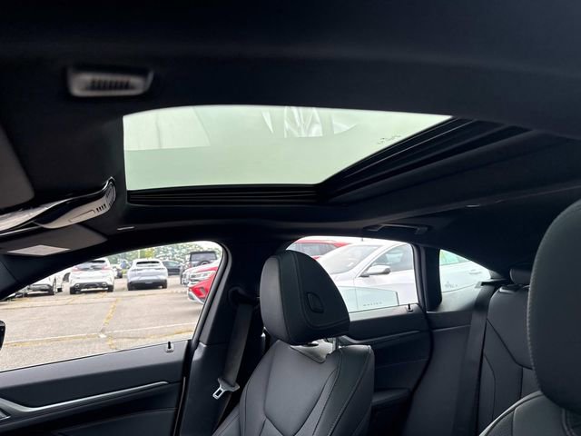 Used 2024 BMW i4 xDrive40i image 23