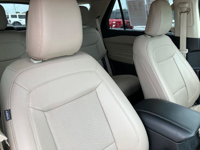 Certified 2024 Ford Explorer Limited w/ Limited Technology Package AWD/4WD image 24