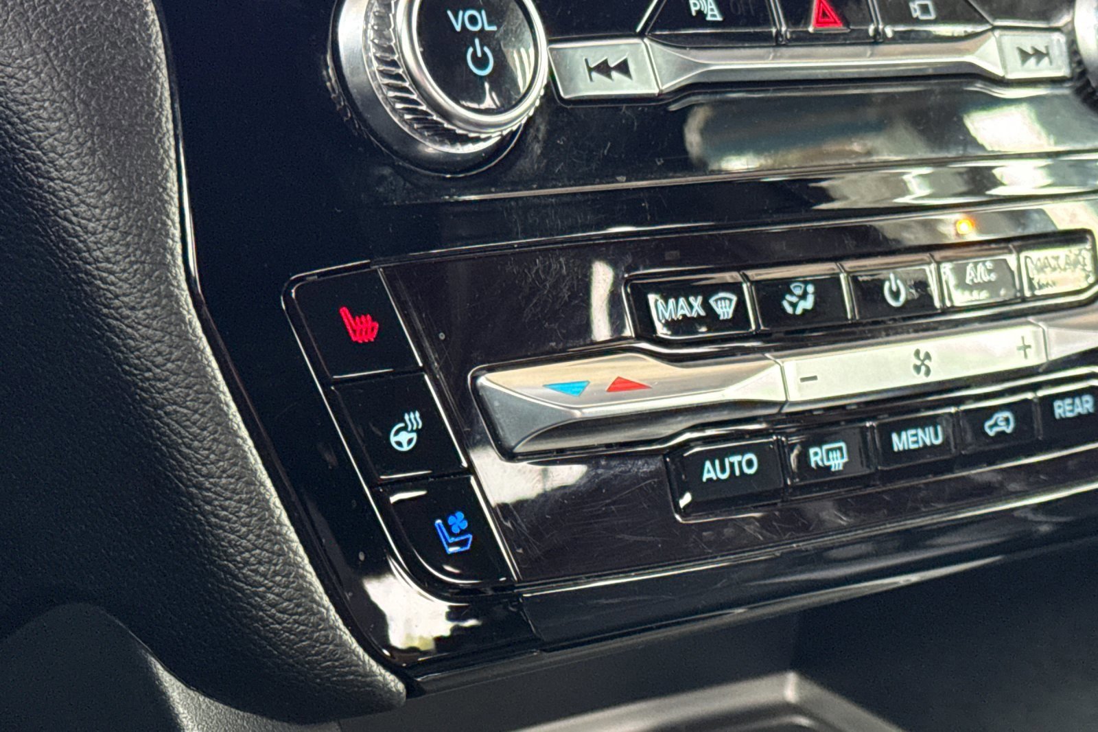 Certified 2022 Ford Explorer ST w/ Equipment Group 401A image 30