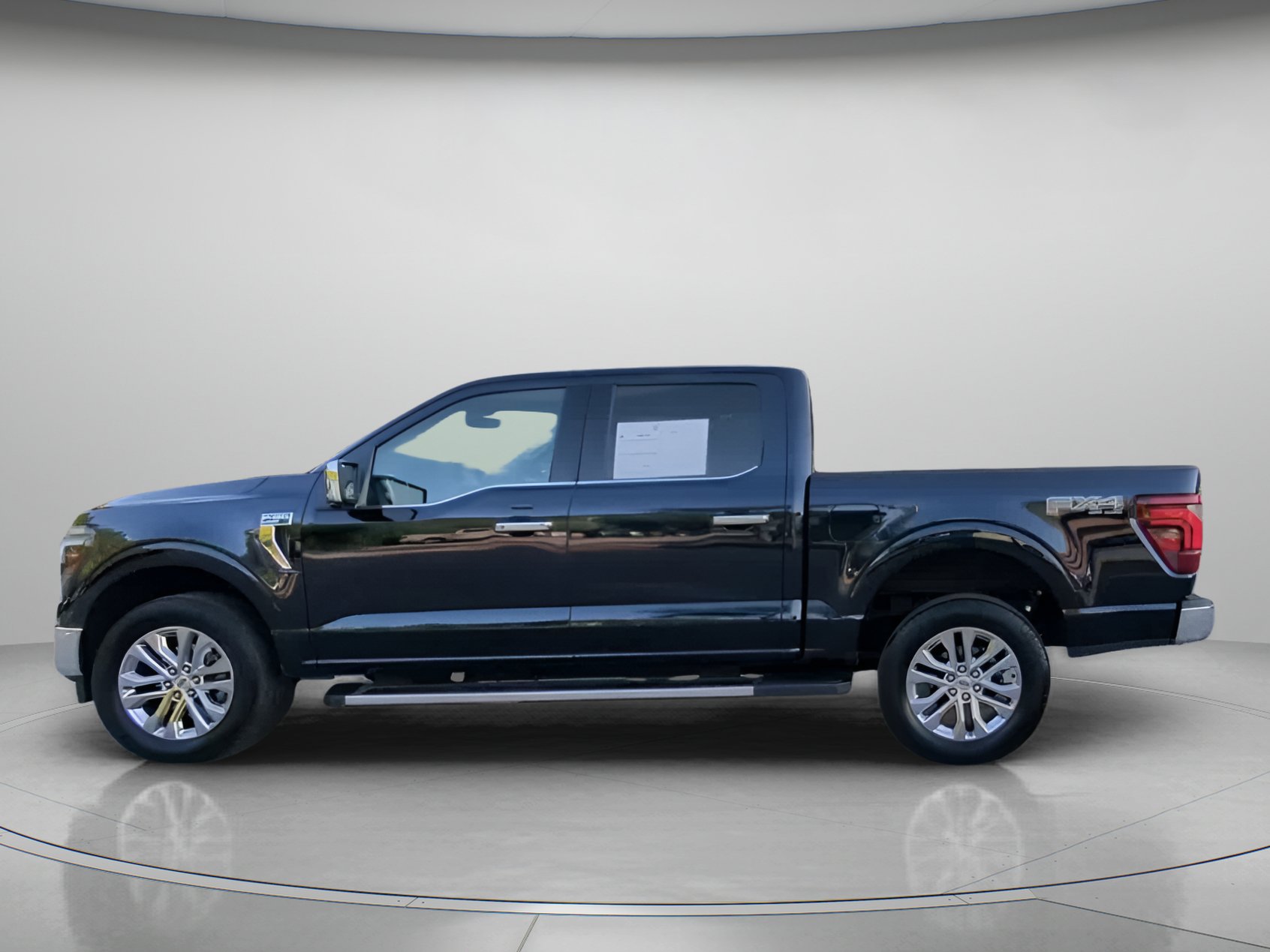 Certified 2025 Ford F150 Lariat w/ Equipment Group 501A Mid AWD/4WD image 17