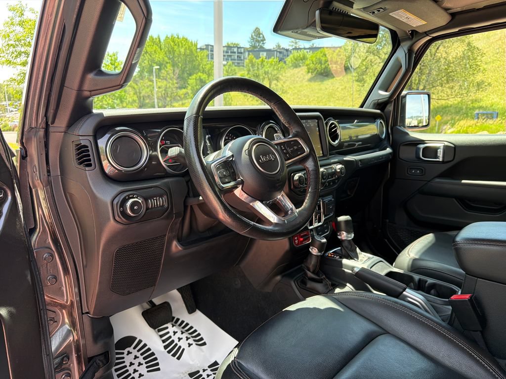 Used 2021 Jeep Wrangler Unlimited Rubicon AWD/4WD image 13