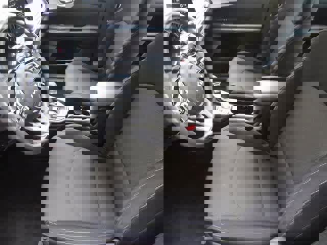 Used 2023 Kia Forte LXS image 6