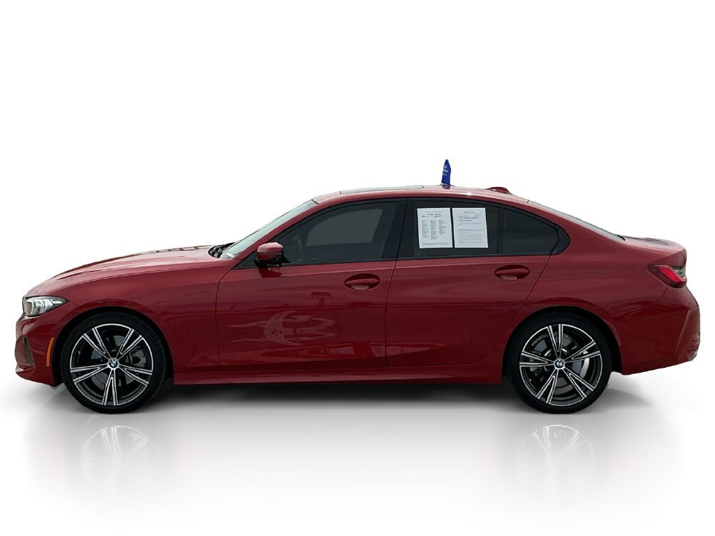 Used 2023 BMW 330i Sedan w/ Parking Assistance Package RWD image 5