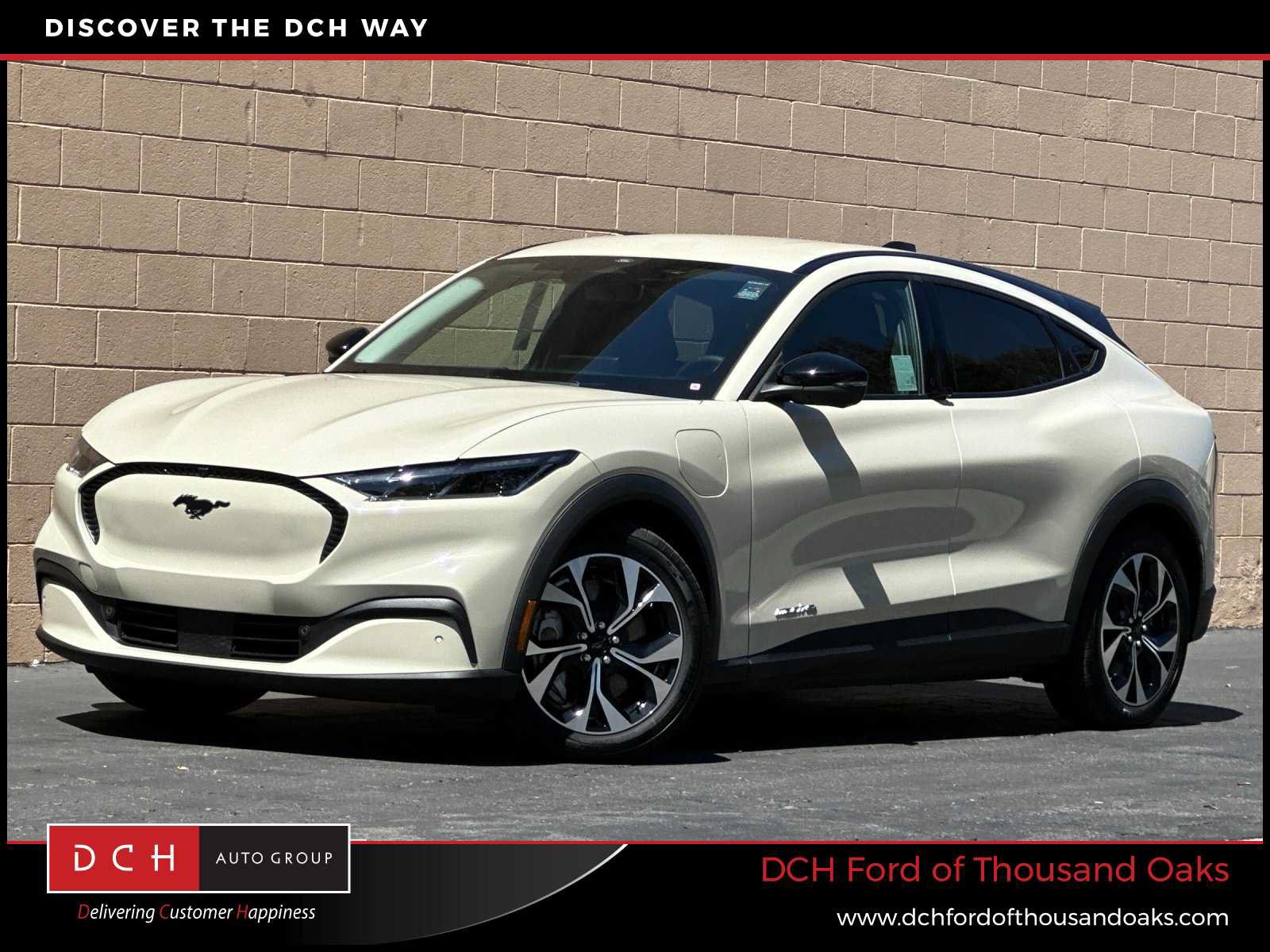 Certified 2025 Ford Mustang Mach-E Select AWD/4WD image 1