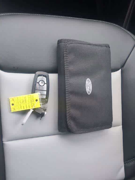 Certified 2023 Ford Explorer XLT w/ Equipment Group 202A AWD/4WD image 4