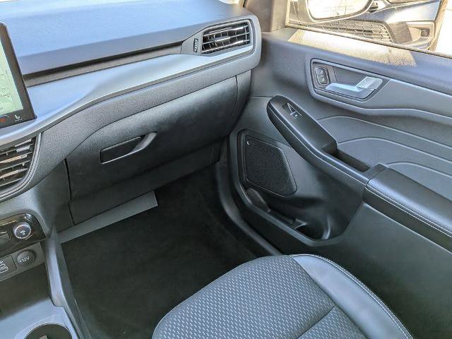 Certified 2024 Ford Escape Active w/ Cold Weather Package FWD image 16