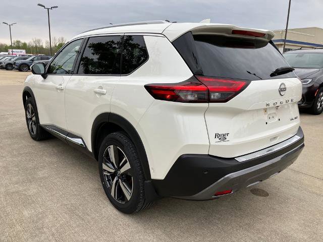 Used 2023 Nissan Rogue SL w/ SL Premium Package AWD/4WD image 3