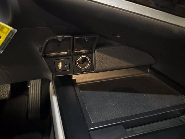 Used 2019 Toyota Camry LE FWD image 20