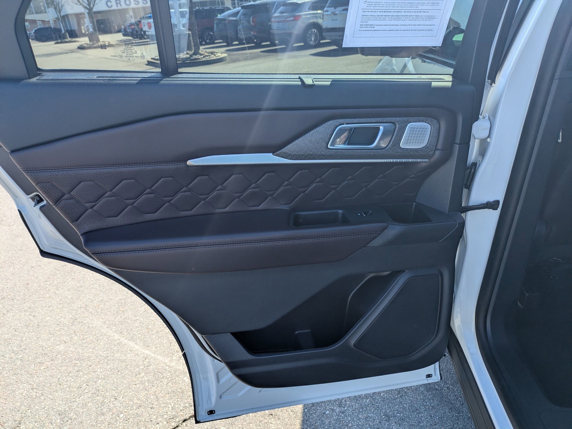 Certified 2025 Ford Explorer Platinum w/ Ultimate Package image 26