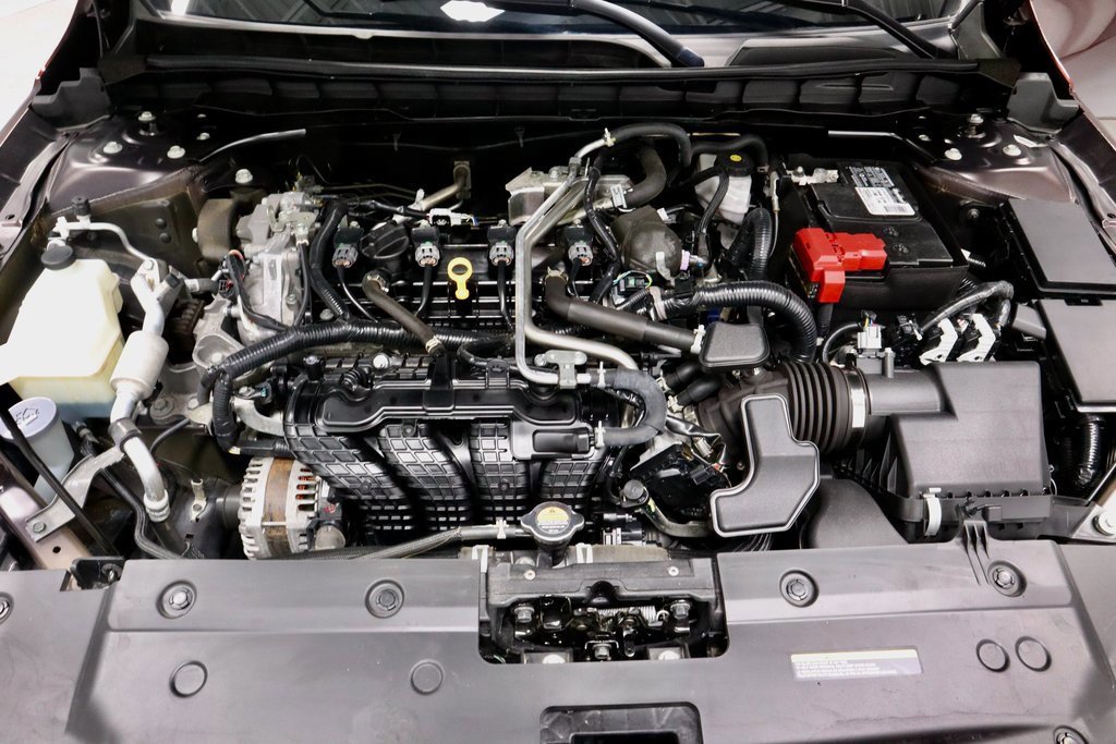 Used 2024 Nissan Altima 2.5 SV image 16