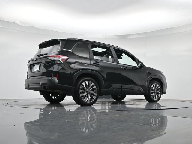 Used 2025 Subaru Forester Touring w/ Popular Package - Touring AWD/4WD image 33