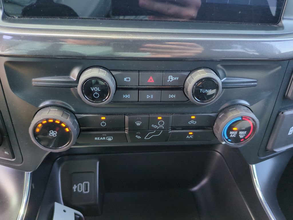 Certified 2025 Ford F150 STX w/ Equipment Group 200A AWD/4WD image 25