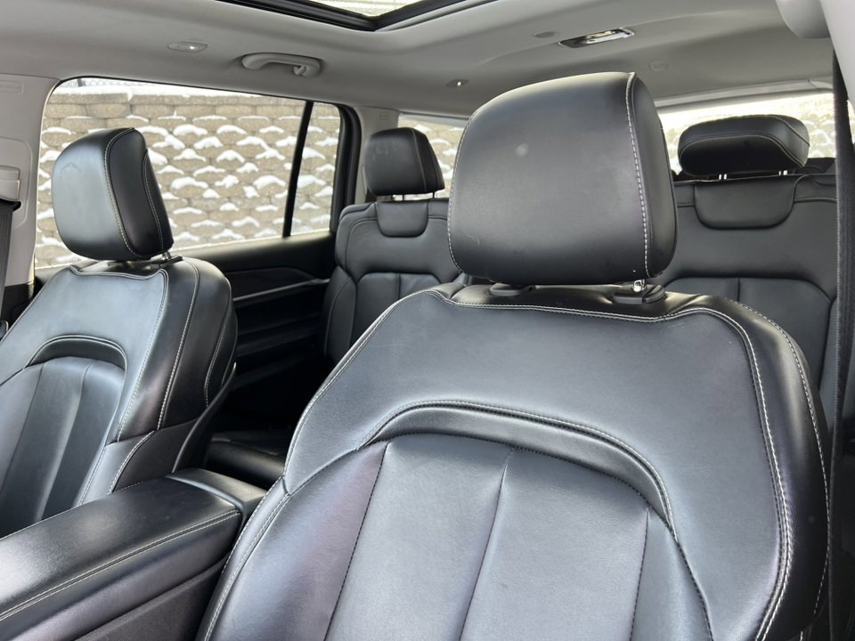 Used 2021 Jeep Grand Cherokee L Limited image 19