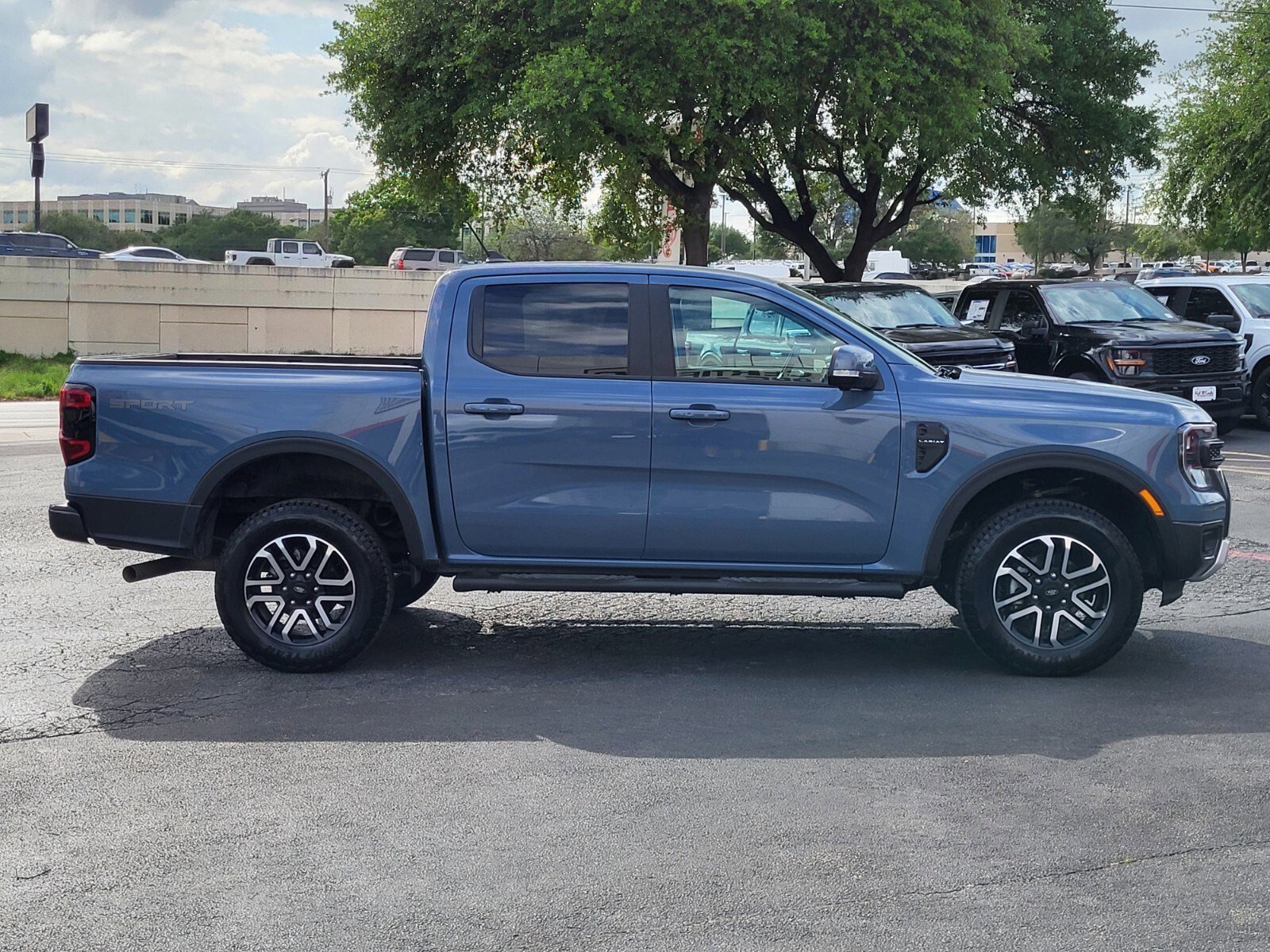Certified 2025 Ford Ranger Lariat w/ Trailer Tow Package image 2