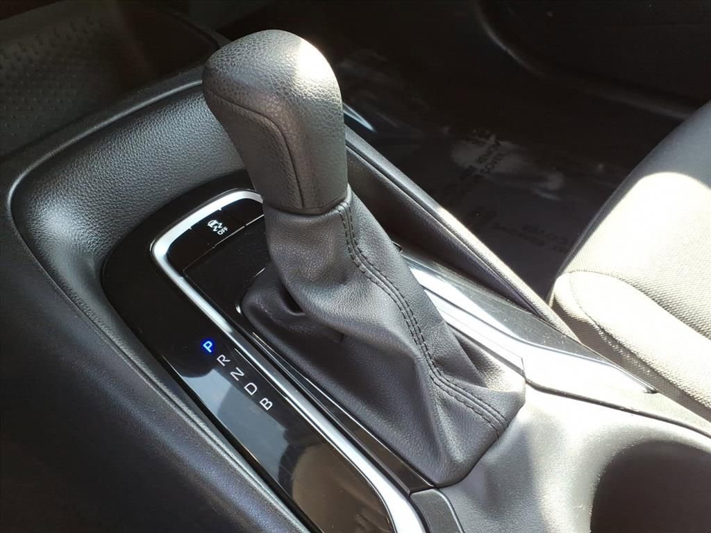 Used 2024 Toyota Corolla LE FWD image 19
