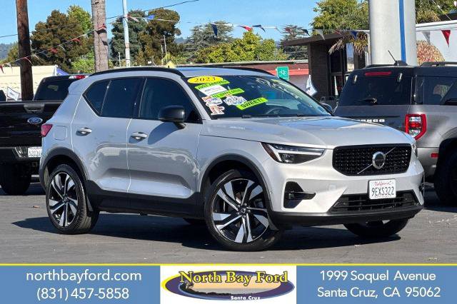 Used 2023 Volvo XC40 B5 Ultimate w/ Protection Package Premier