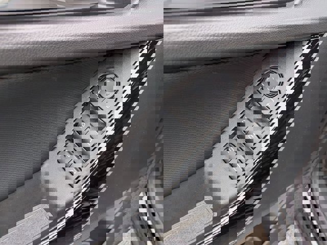 Used 2025 Chevrolet Equinox LT image 14