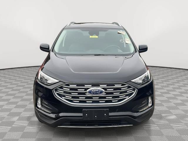 Certified 2022 Ford Edge SEL w/ Convenience Package AWD/4WD image 2
