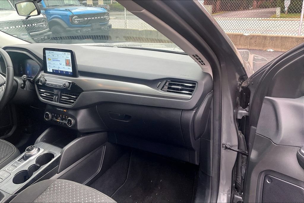Certified 2023 Ford Escape Active AWD/4WD image 15
