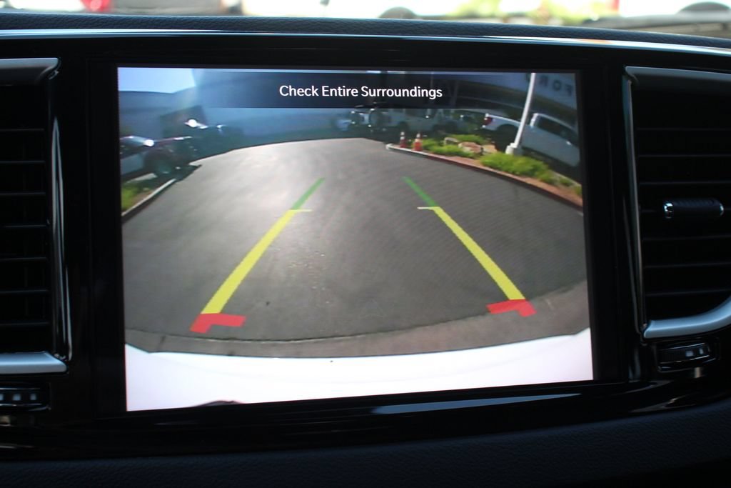 Used 2023 Chrysler Pacifica Touring-L w/ Uconnect Theater Family Group FWD image 36
