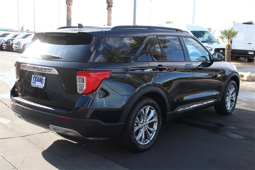 Certified 2023 Ford Explorer XLT w/ Equipment Group 202A image 7
