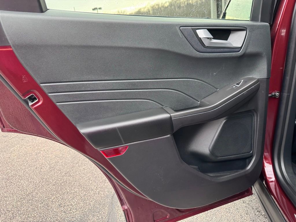 Certified 2021 Ford Escape SE image 23