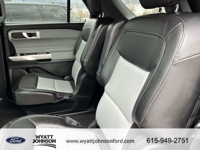 Certified 2022 Ford Explorer XLT w/ Equipment Group 202A AWD/4WD image 22