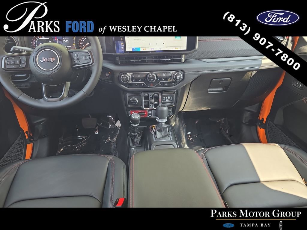 Used 2025 Jeep Gladiator Rubicon w/ Safety Group image 10