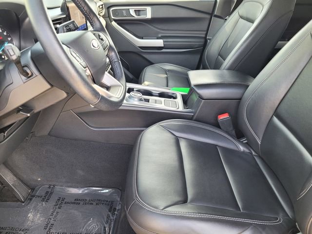 Certified 2022 Ford Explorer XLT w/ Equipment Group 202A RWD image 23