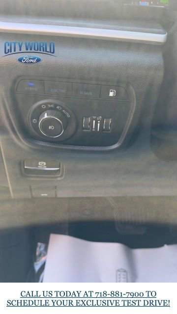 Used 2022 Jeep Grand Cherokee Limited 4xe w/ Luxury Tech Group II image 8