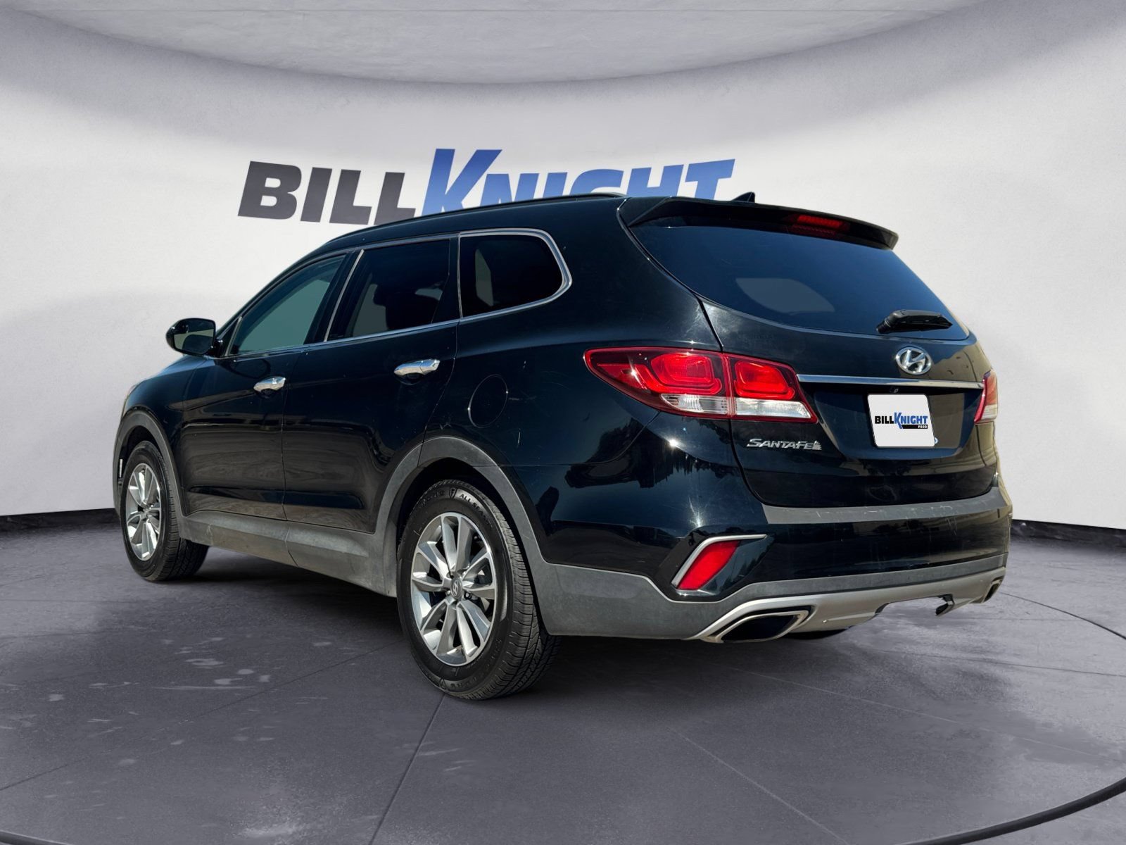 Used 2018 Hyundai Santa Fe SE FWD image 3