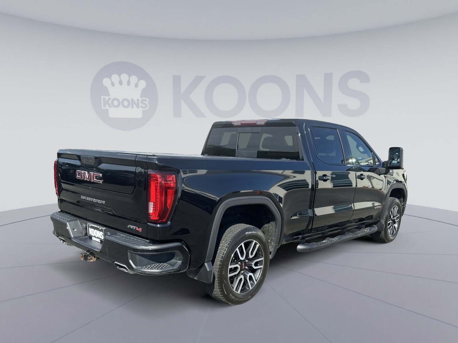 Used 2021 GMC Sierra 1500 AT4 w/ AT4 Preferred Package AWD/4WD image 11