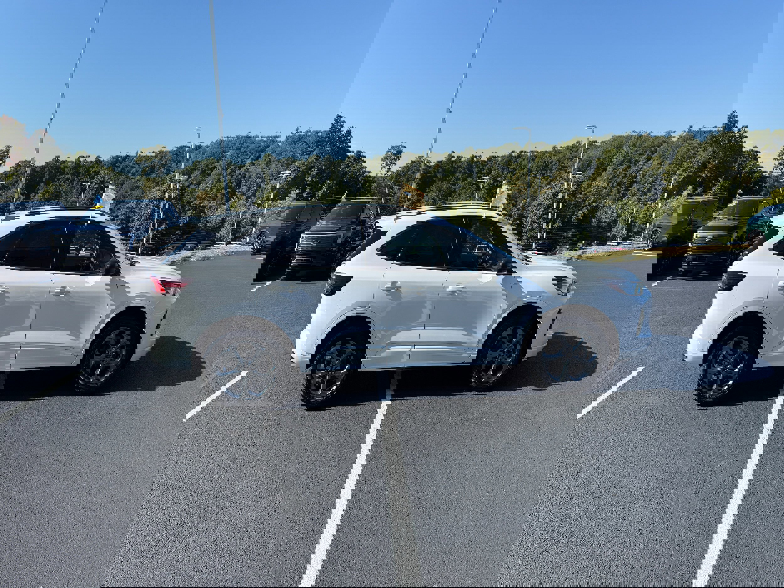 Certified 2023 Ford Escape ST-Line image 2