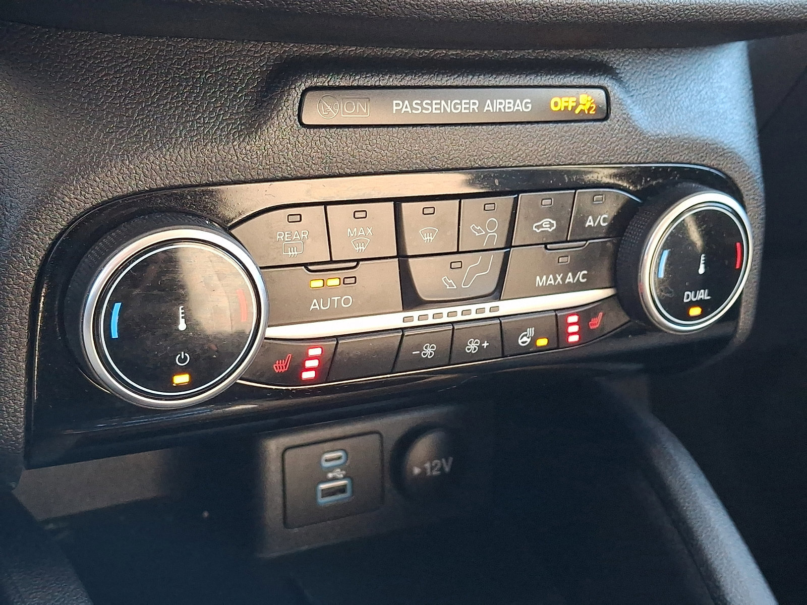 Certified 2022 Ford Escape SE w/ Convenience Package image 17