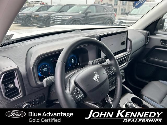 Certified 2025 Ford Bronco Sport Outer Banks w/ Outer Banks Tech Package+ AWD/4WD image 15