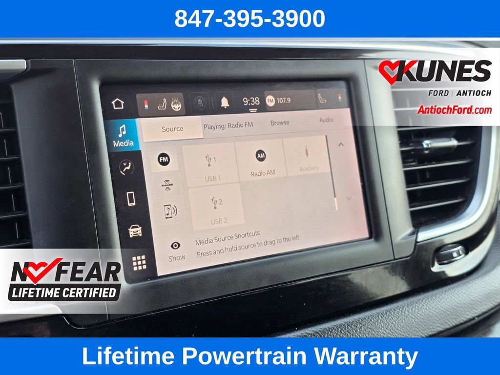 Used 2023 Chrysler Voyager LX image 46