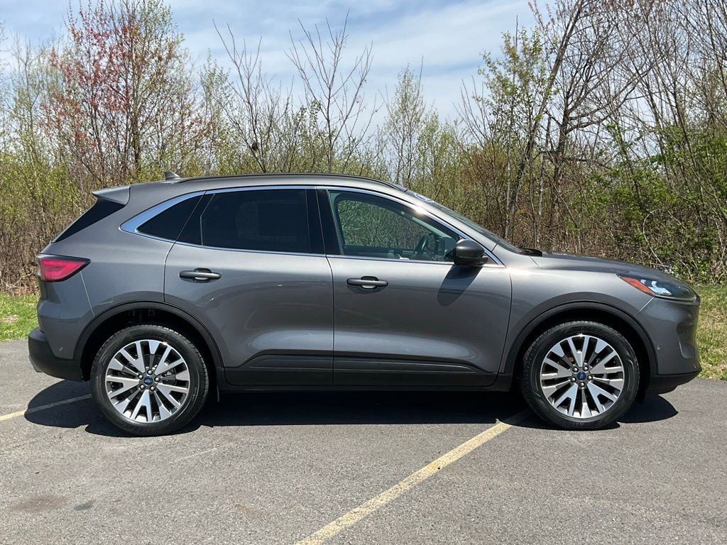 Certified 2021 Ford Escape Titanium w/ Class II Trailer Tow Package image 29