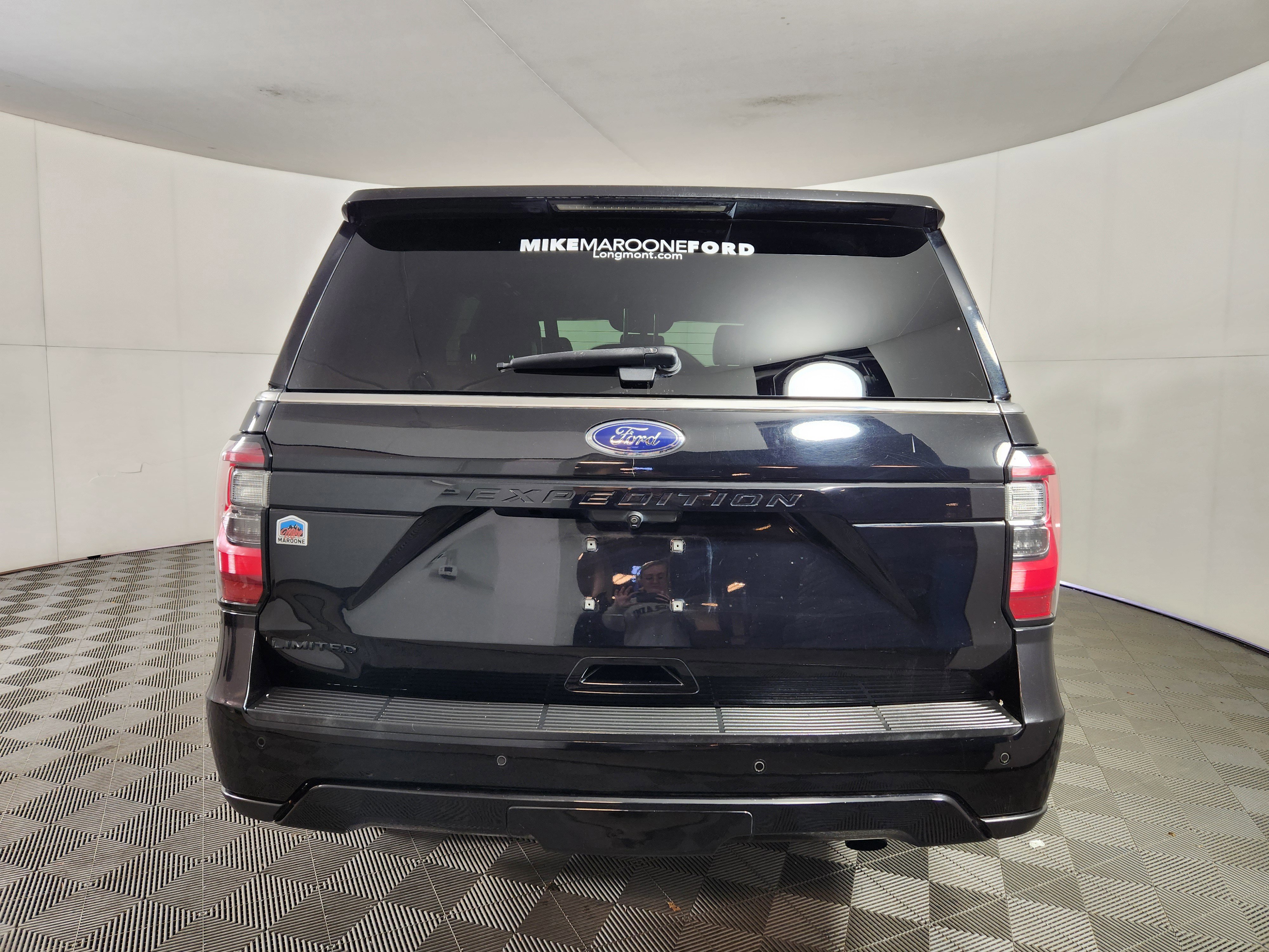Certified 2019 Ford Expedition Limited w/ Equipment Group 303A image 4