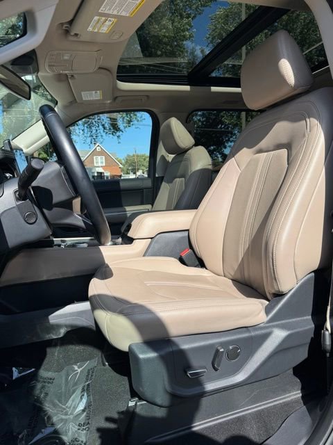 Certified 2024 Ford Expedition Limited image 13