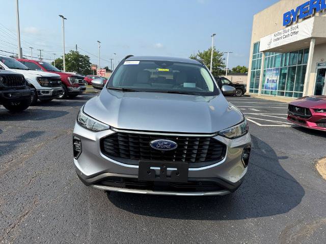 Certified 2023 Ford Escape Platinum w/ Premium Technology Package AWD/4WD image 3