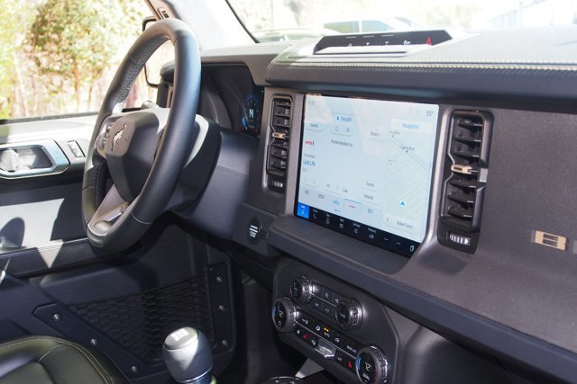 Certified 2025 Ford Bronco Badlands w/ Sasquatch Package image 10