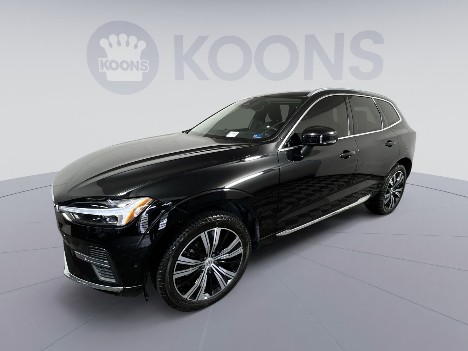 Used 2023 Volvo XC60 B5 Plus AWD/4WD image 5