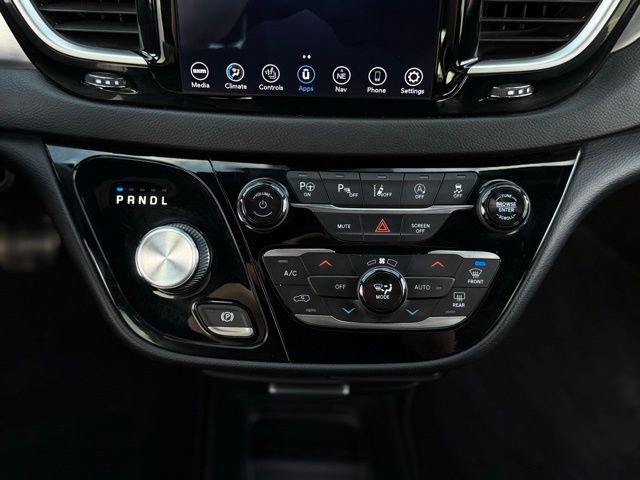 Used 2020 Chrysler Pacifica Touring-L w/ Advanced Safetytec Group image 25