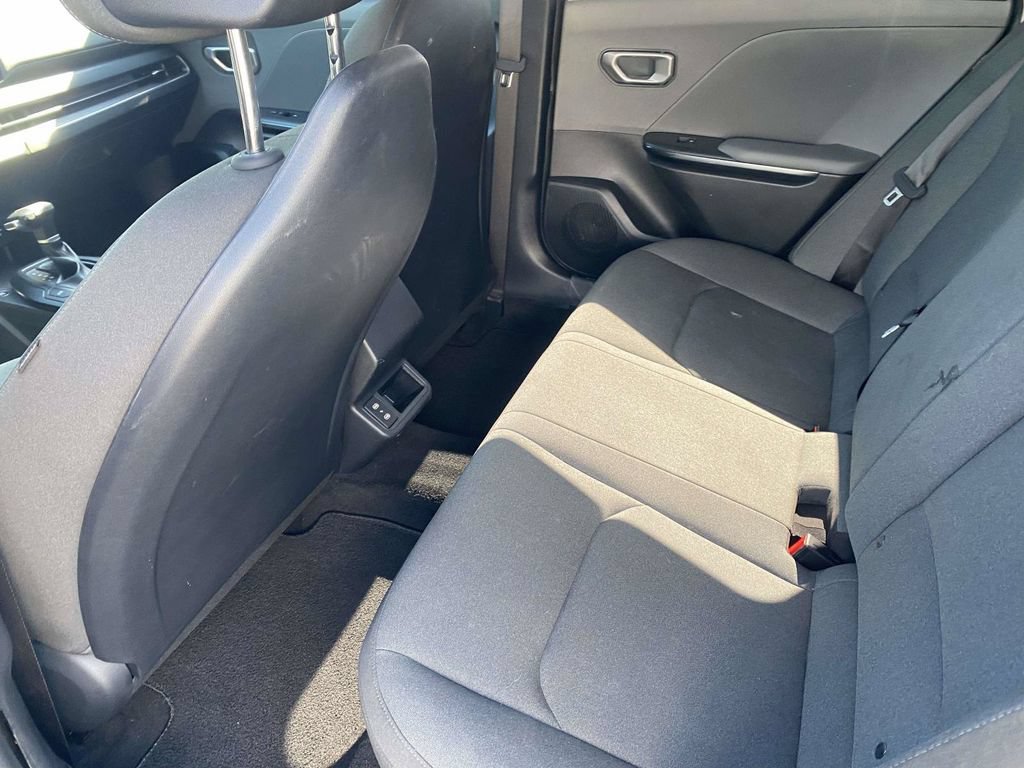 Used 2025 Kia K4 FWD image 11