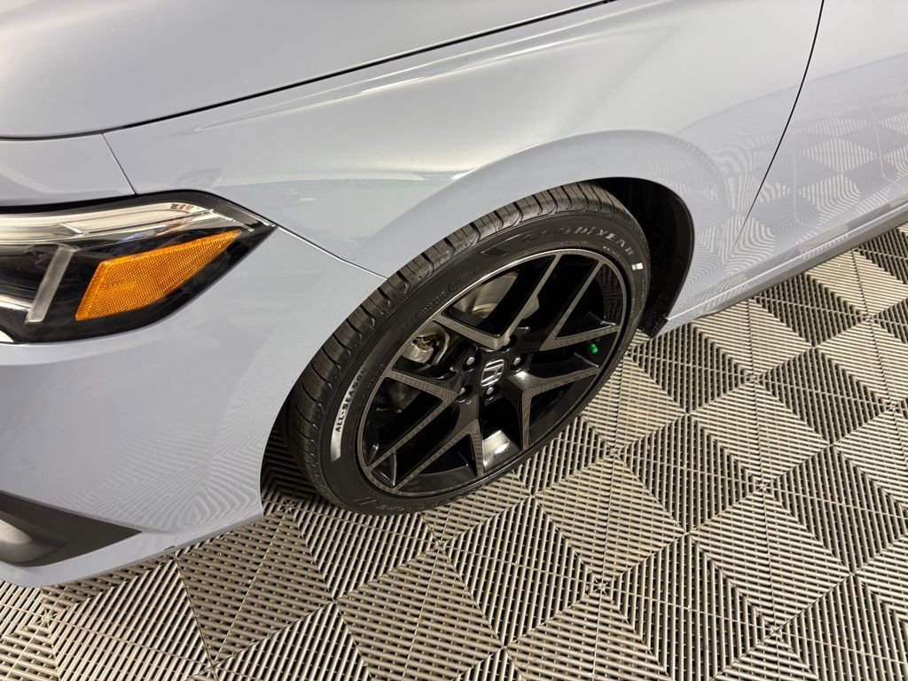 Used 2022 Honda Civic Sport Touring image 9