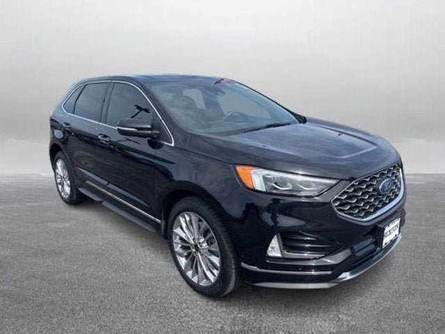 Certified 2022 Ford Edge Titanium w/ Equipment Group 301A AWD/4WD image 5