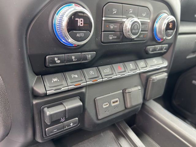 Used 2020 GMC Sierra 1500 AT4 w/ AT4 Premium Package AWD/4WD image 18
