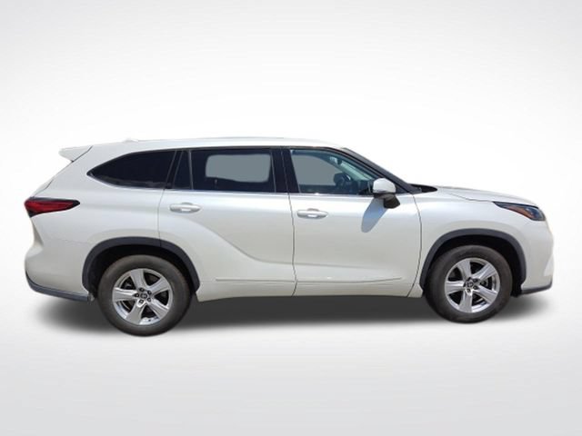 Used 2020 Toyota Highlander LE w/ Protection Package #3 FWD image 10