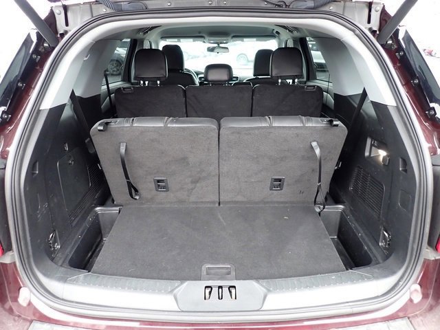 Certified 2022 Ford Explorer XLT w/ Equipment Group 202A image 11